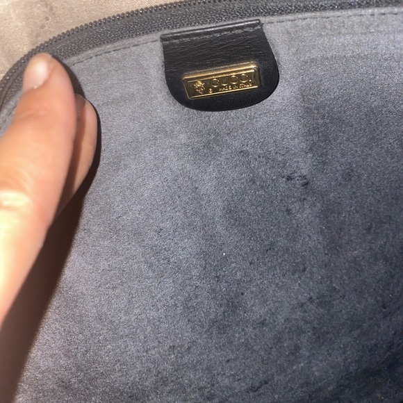 Large Black Gucci Clutch - Picture 9 of 10